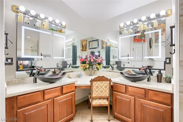 6941 Lazy Sunset Court, Las Vegas, NV 89156