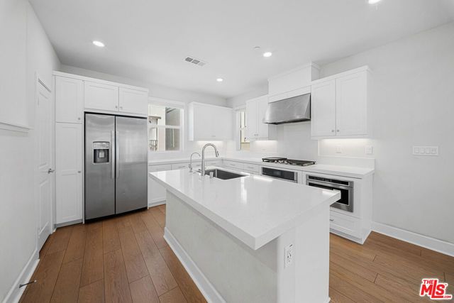 2413 Little Rock Lane, Simi Valley, CA 93065