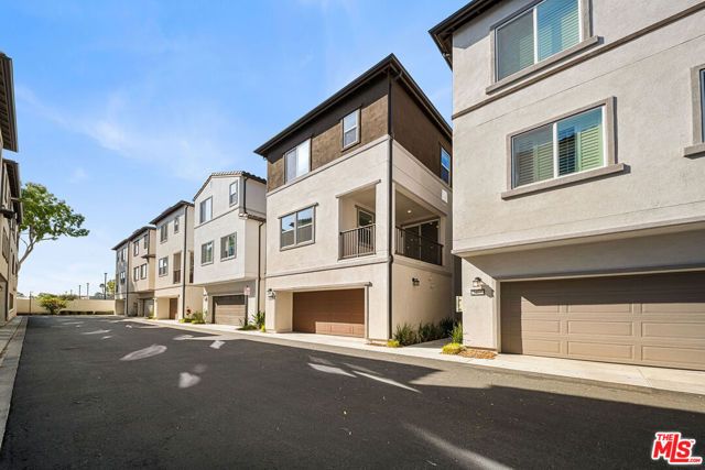 2413 Little Rock Lane, Simi Valley, CA 93065