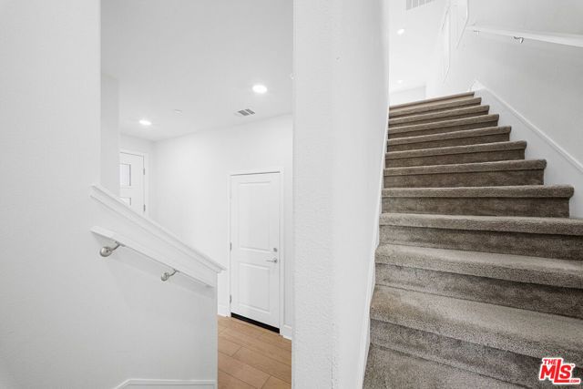 2413 Little Rock Lane, Simi Valley, CA 93065