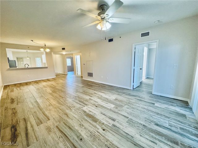 10000 Maddox LN 223, Bonita Springs, FL 34135