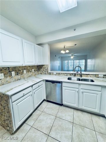 10000 Maddox LN 223, Bonita Springs, FL 34135