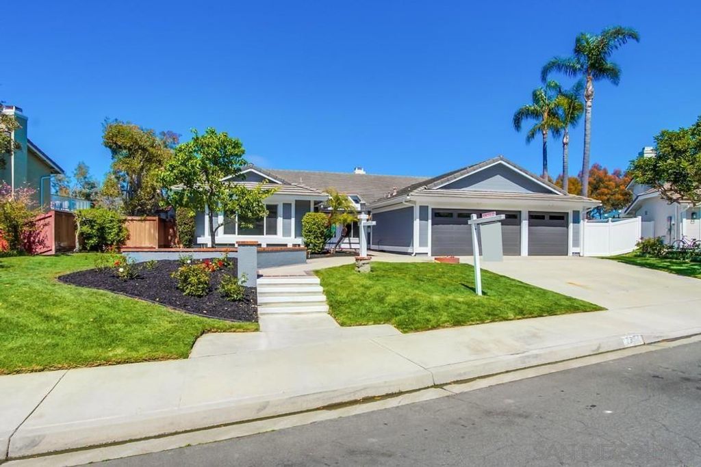 2334 Kimberly Ct, Carlsbad, CA 92008