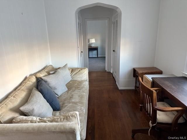 215 Roosevelt Boulevard, Long Beach, NY 11561