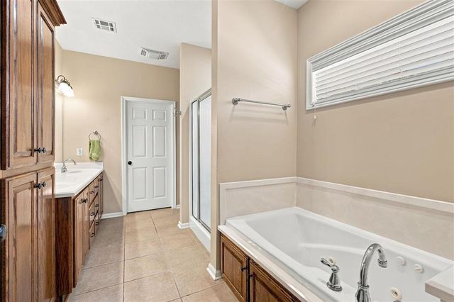 5714 E Dietrich Loop, Lake Charles, LA 70605
