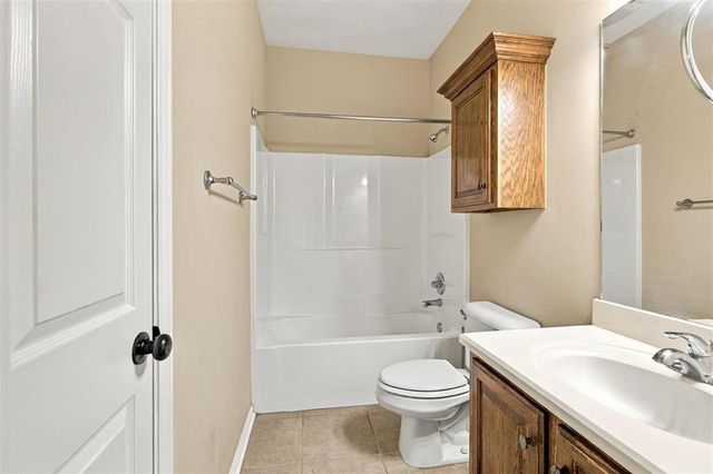 5714 E Dietrich Loop, Lake Charles, LA 70605