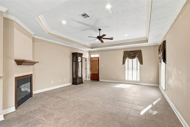 5714 E Dietrich Loop, Lake Charles, LA 70605