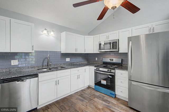 3292 Greenbrier Street 3292D, Vadnais Heights, MN 55127