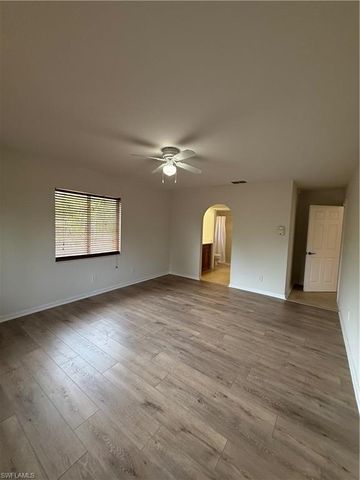 1371 14th AVE NE, Naples, FL 34120