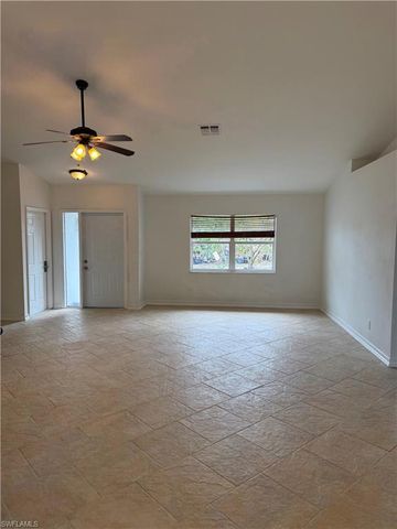 1371 14th AVE NE, Naples, FL 34120