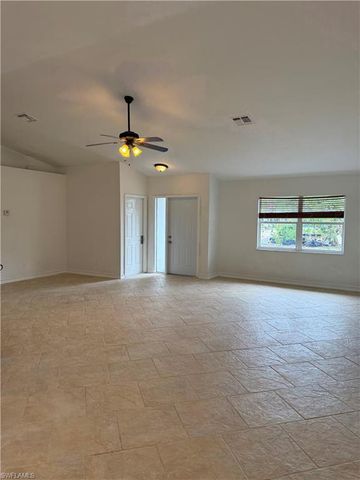 1371 14th AVE NE, Naples, FL 34120