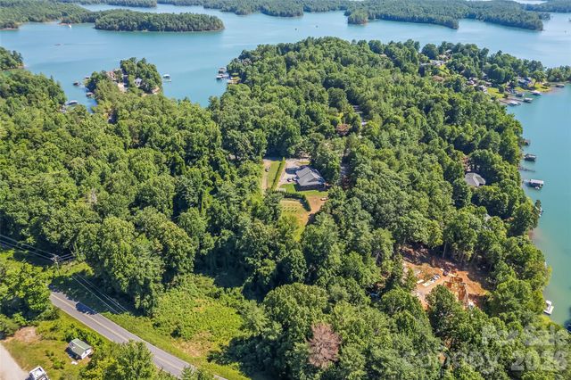 6125 Holiday Shores Avenue, Nebo, NC 28761