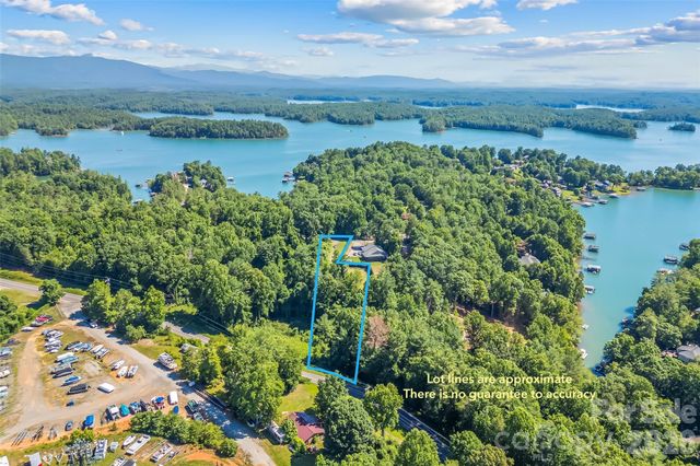 6125 Holiday Shores Avenue, Nebo, NC 28761