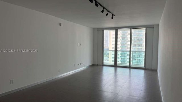 19380 Collins Avenue 905, Sunny Isles Beach, FL 33160