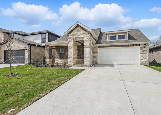 9224 Horse Herd Drive, Fort Worth, TX 76036
