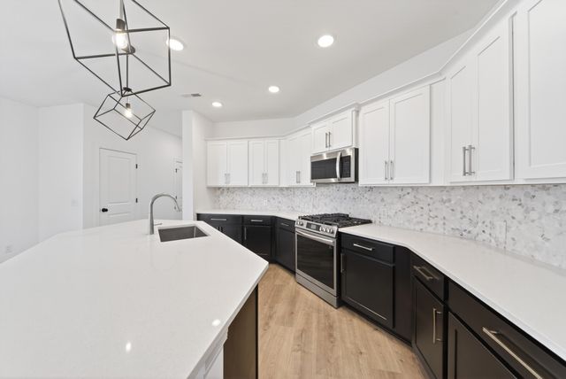 1088 Linn Cove Ct, Gallatin, TN 37066