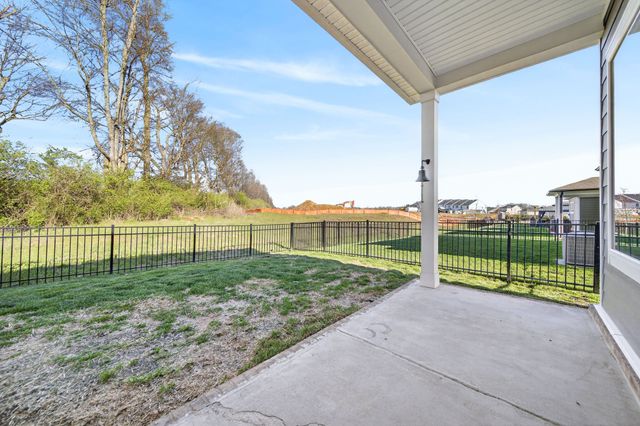 1088 Linn Cove Ct, Gallatin, TN 37066