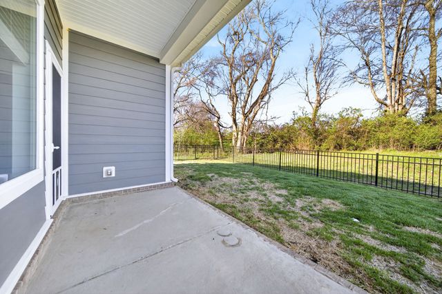 1088 Linn Cove Ct, Gallatin, TN 37066