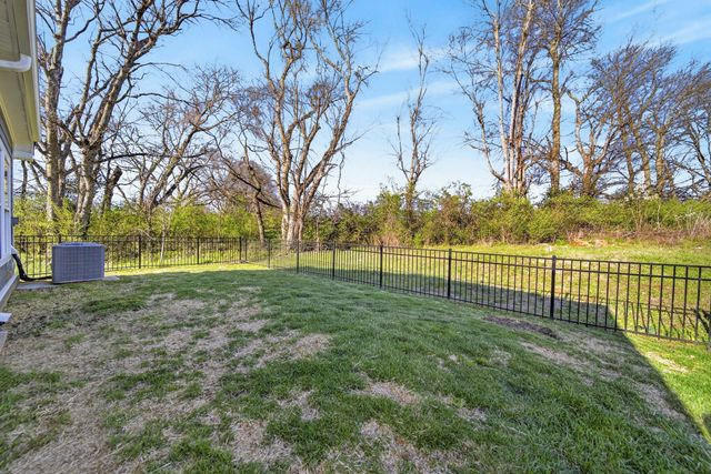 1088 Linn Cove Ct, Gallatin, TN 37066