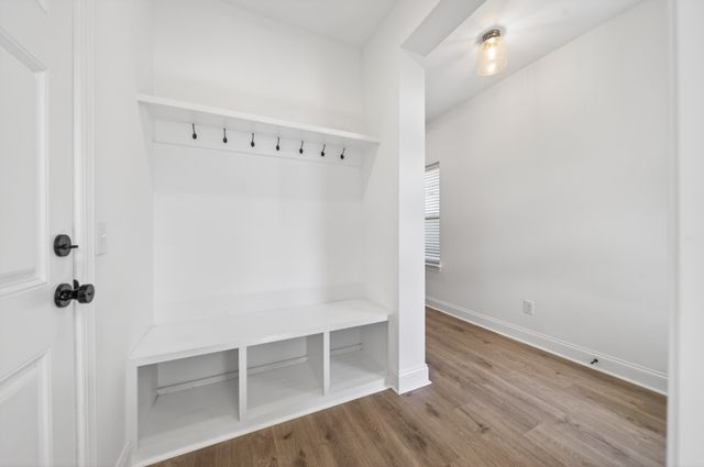 1088 Linn Cove Ct, Gallatin, TN 37066