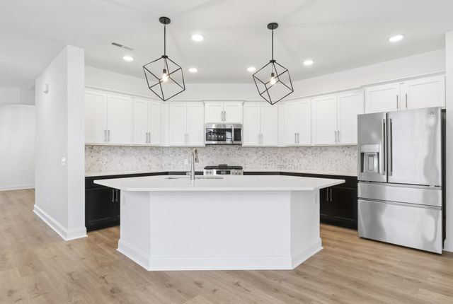 1088 Linn Cove Ct, Gallatin, TN 37066