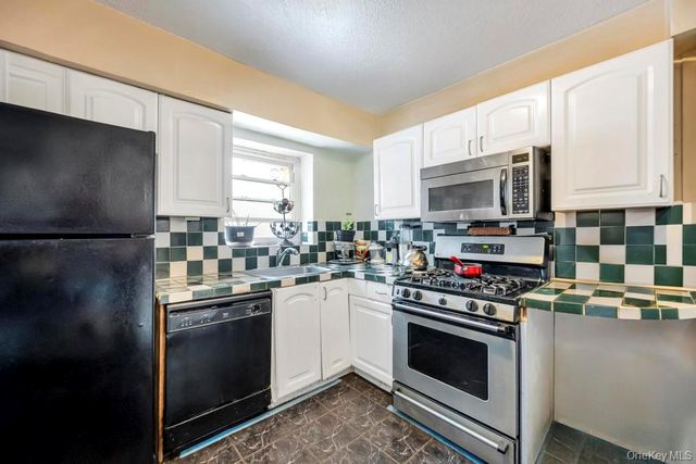 13 Crystal Street, Elmont, NY 11003