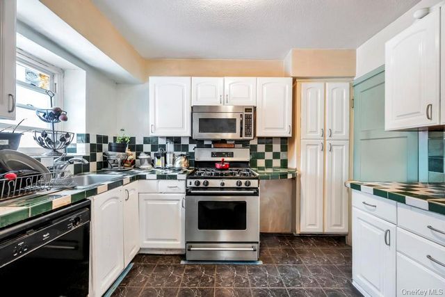 13 Crystal Street, Elmont, NY 11003