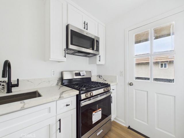16951 Hoskins 5, Huntington Beach, CA 92649