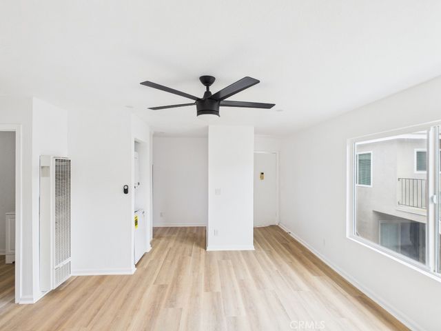 16951 Hoskins 5, Huntington Beach, CA 92649