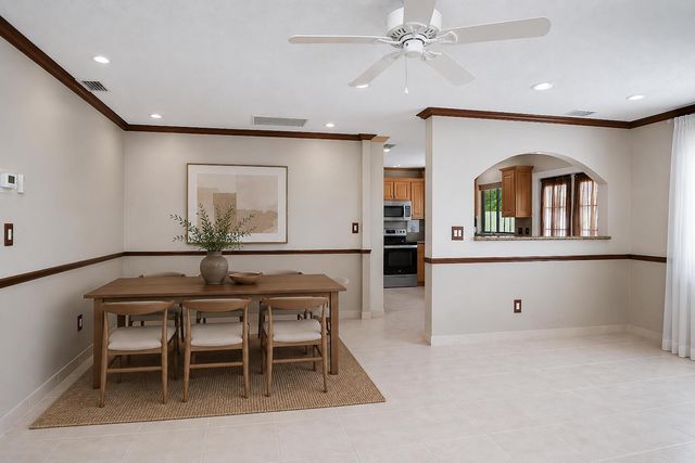 9709 Sunny Isle Circle, Boca Raton, FL 33428
