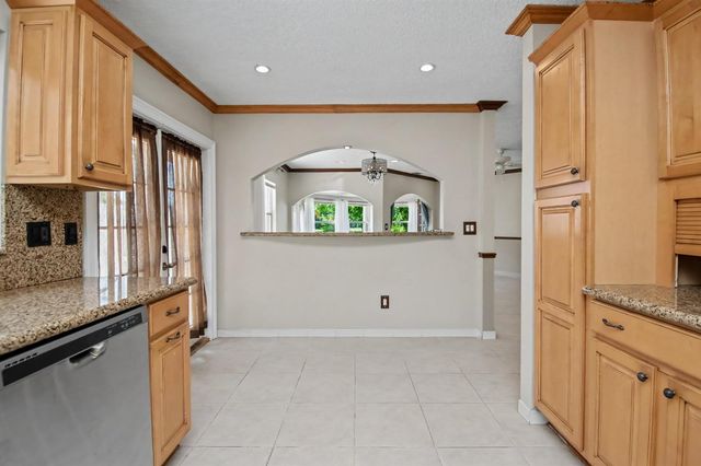 9709 Sunny Isle Circle, Boca Raton, FL 33428