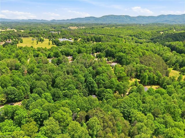 4392 Valley Trail, Morganton, NC 28655