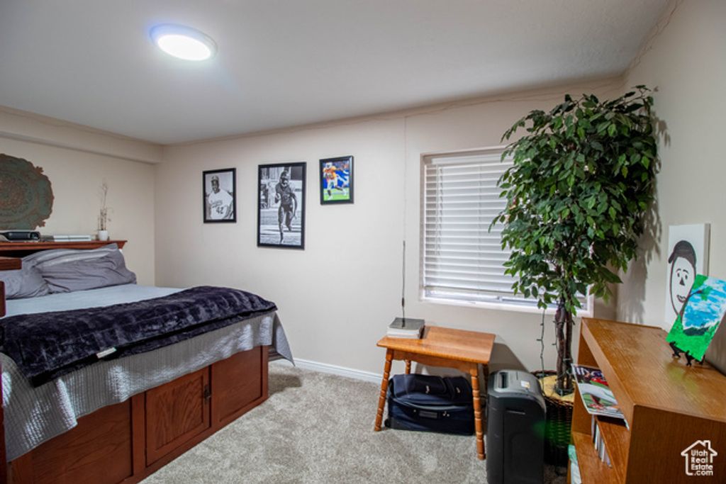 Image 17 of property listing at 2288 E EMERALD HILLS CT, Salt Lake City, UT 84121