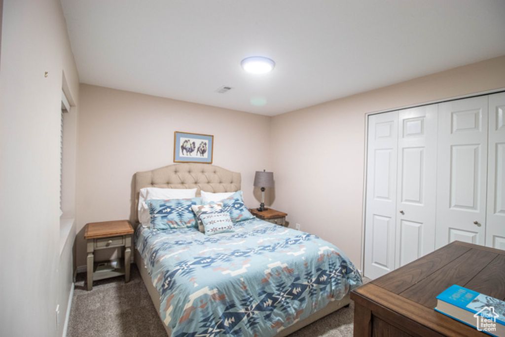 Image 18 of property listing at 2288 E EMERALD HILLS CT, Salt Lake City, UT 84121