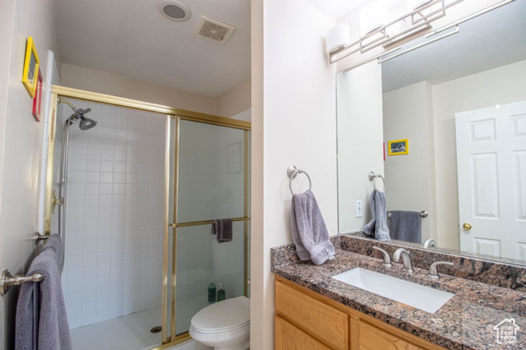 Image 9 of property listing at 2288 E EMERALD HILLS CT, Salt Lake City, UT 84121