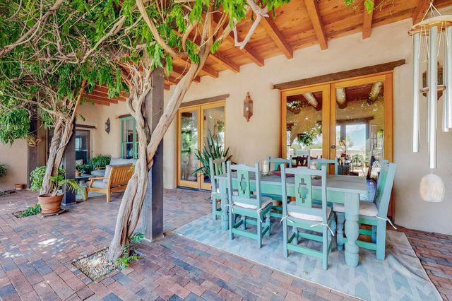 277 Spur Ranch Road, Lamy, NM 87540