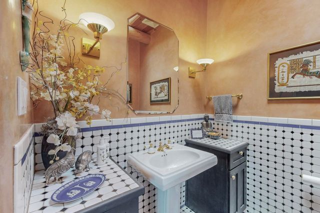 277 Spur Ranch Road, Lamy, NM 87540