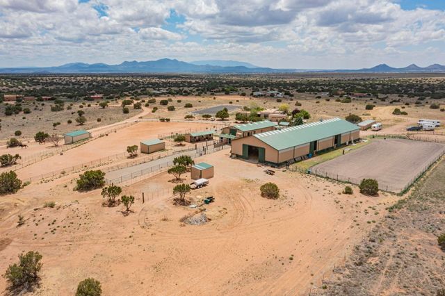 277 Spur Ranch Road, Lamy, NM 87540