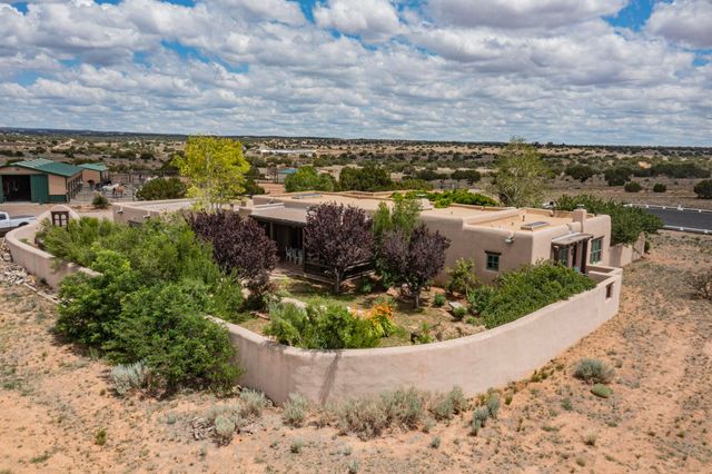 277 Spur Ranch Road, Lamy, NM 87540