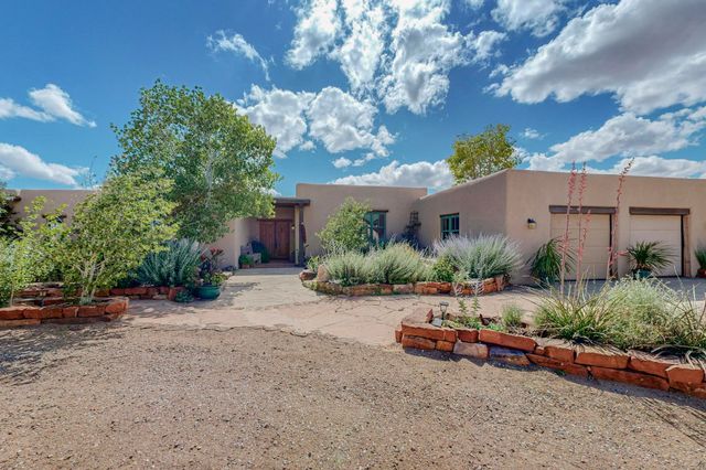 277 Spur Ranch Road, Lamy, NM 87540