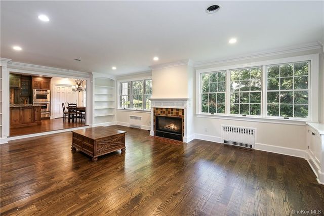 22 Woods Lane, Scarsdale, NY 10583