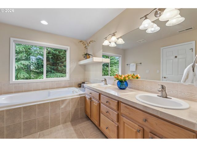 3602 Ne 101ST St, Vancouver, WA 98686