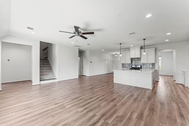 2125 Rope Maker Drive, Conroe, TX 77384