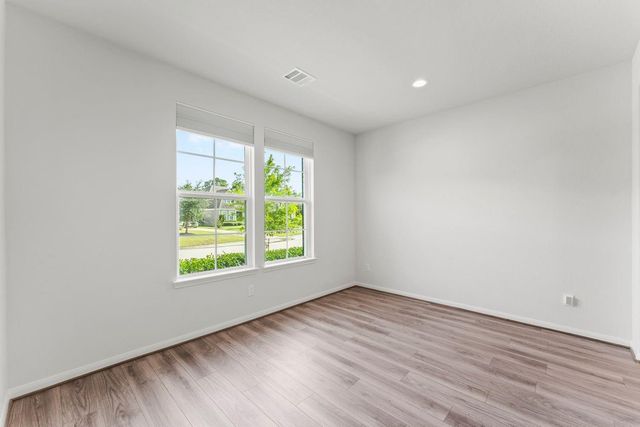 2125 Rope Maker Drive, Conroe, TX 77384