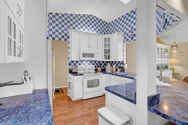 1106 Driftwood Lane, Fort Pierce, FL 34982