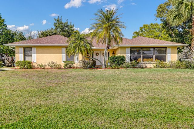 1106 Driftwood Lane, Fort Pierce, FL 34982
