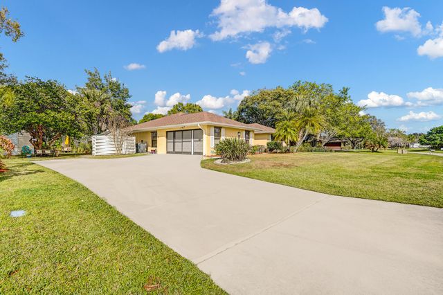 1106 Driftwood Lane, Fort Pierce, FL 34982