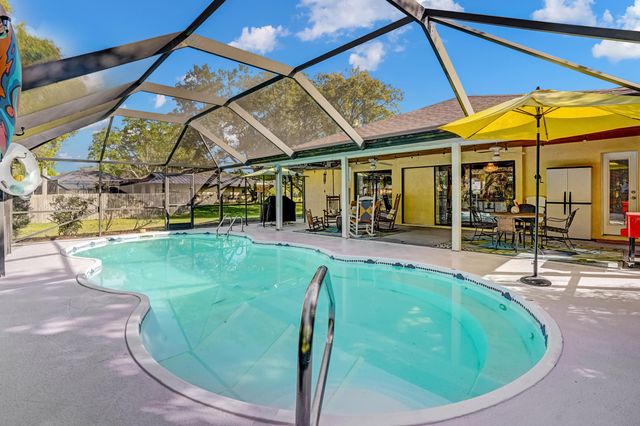 1106 Driftwood Lane, Fort Pierce, FL 34982