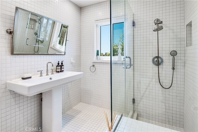 1768 Vallecito, San Pedro, CA 90732