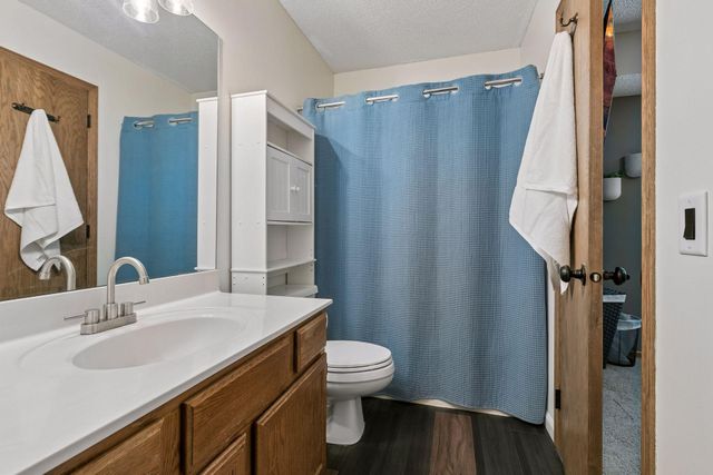 5855 W 140th Street, Savage, MN 55378